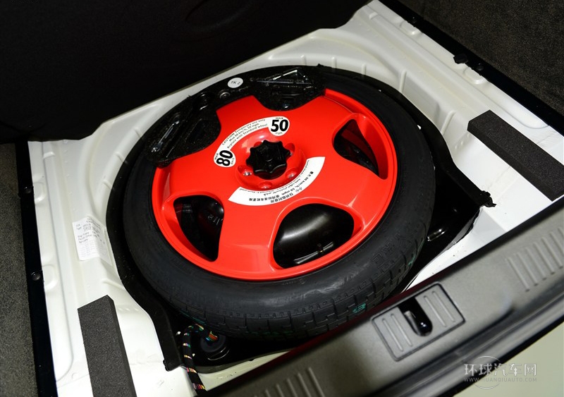 2014款 4.0T V8 標(biāo)準(zhǔn)版