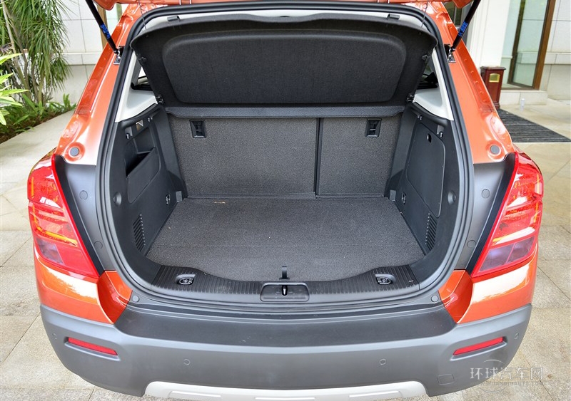 2014款 1.4T 自動四驅旗艦型