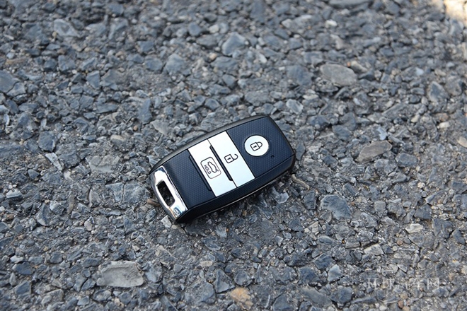 2014款 1.6L 自動Premium