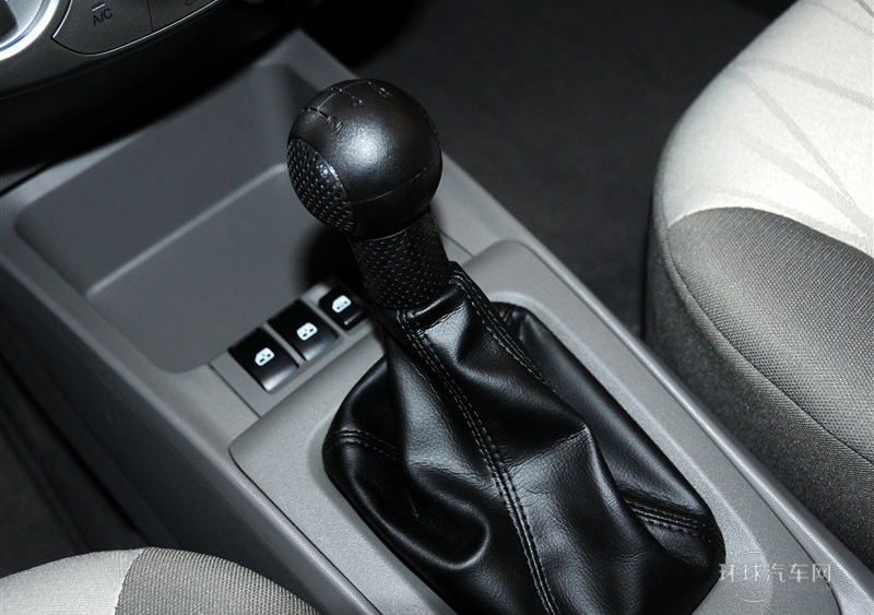 2013款 三廂 1.4L 手動優(yōu)逸版