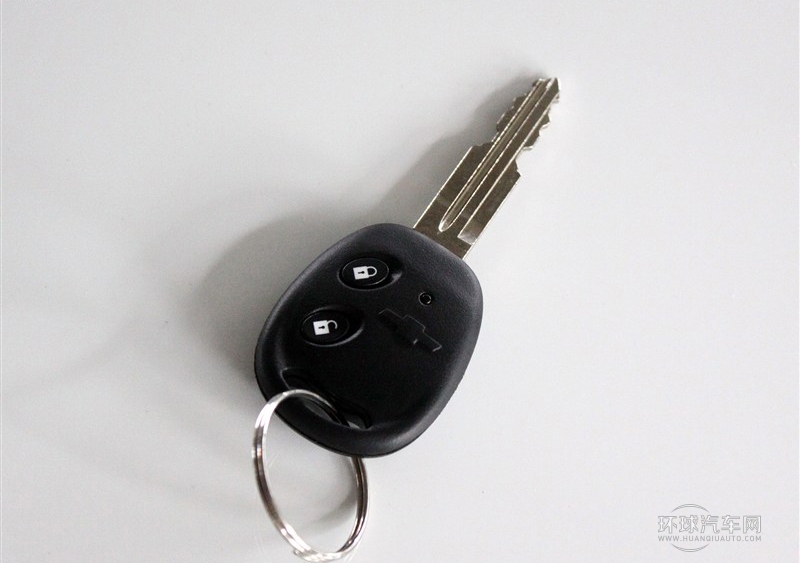 2013款 三廂 1.4L 手動(dòng)理想幸福版