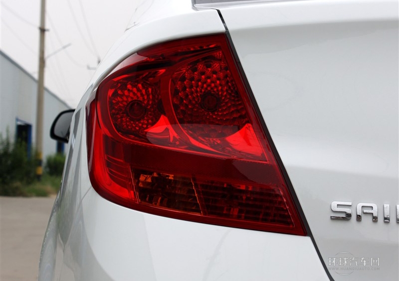 2013款 三廂 1.4L 手動(dòng)理想幸福版