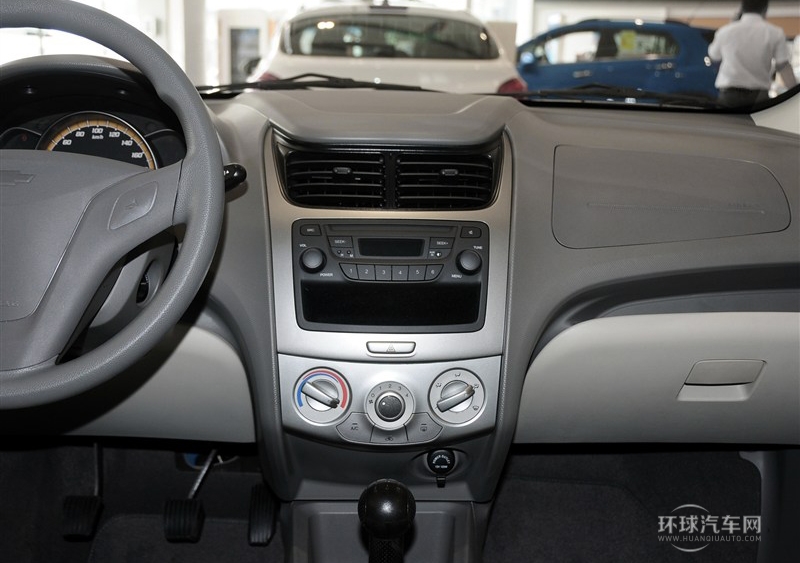 2013款 三廂 1.4L 手動理想版