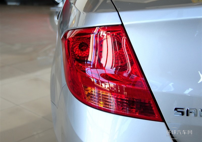 2013款 三廂 1.2L 手動理想版