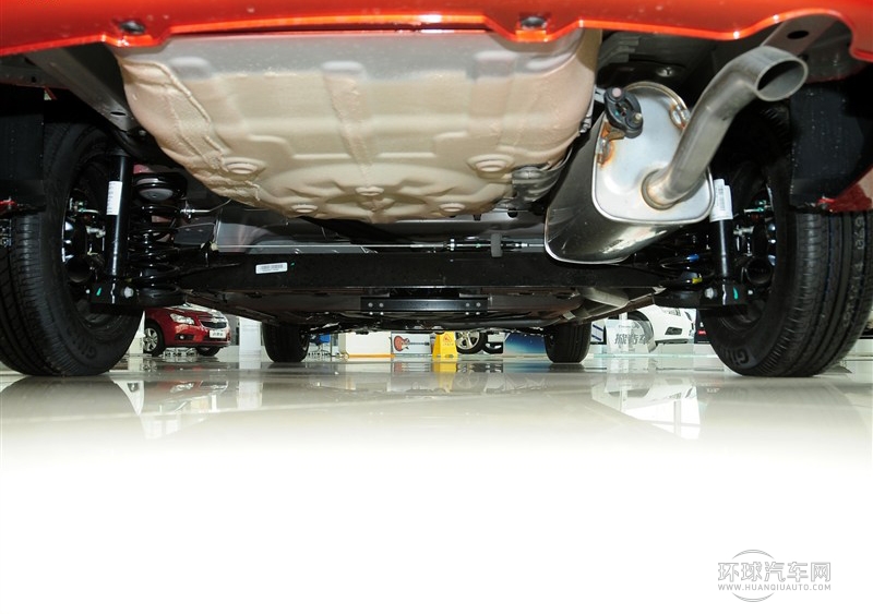 2013款 三廂 1.2L 手動時尚幸福版