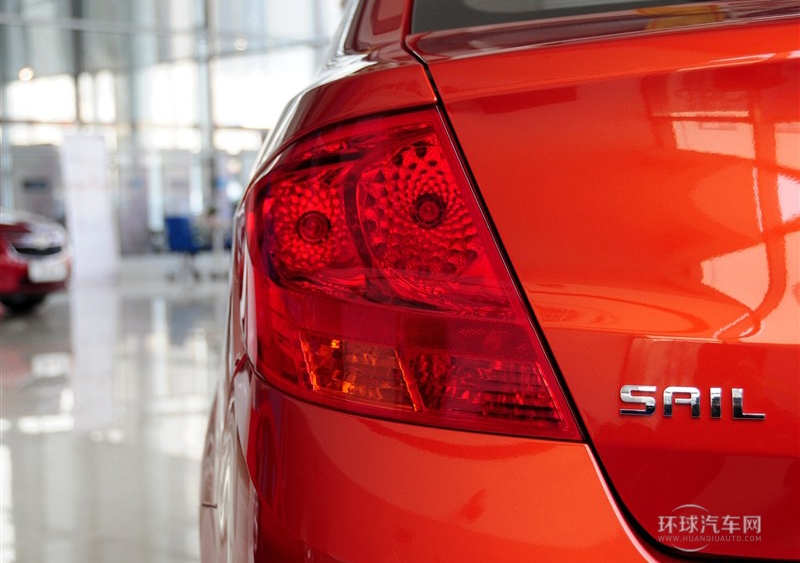 2013款 三廂 1.2L 手動時尚幸福版