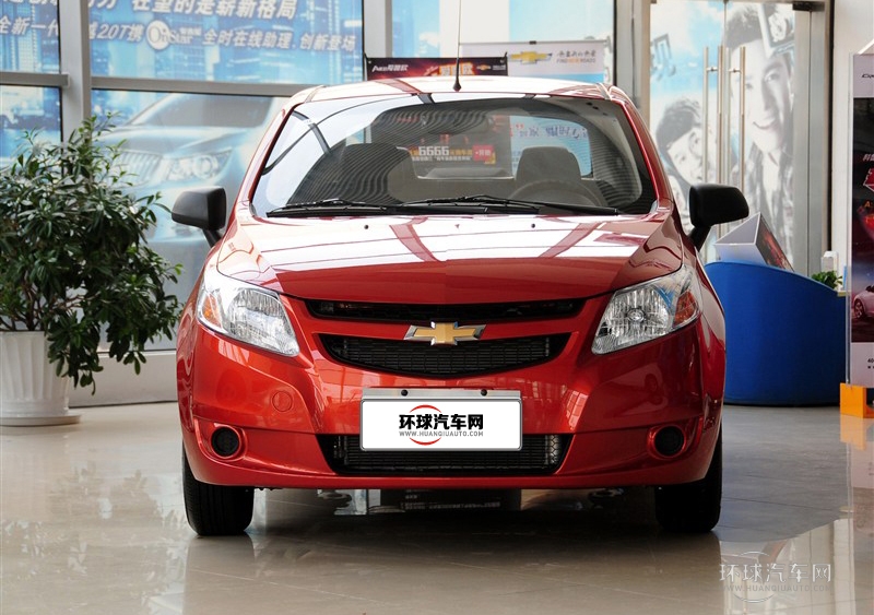 2013款 三廂 1.2L 手動時尚幸福版