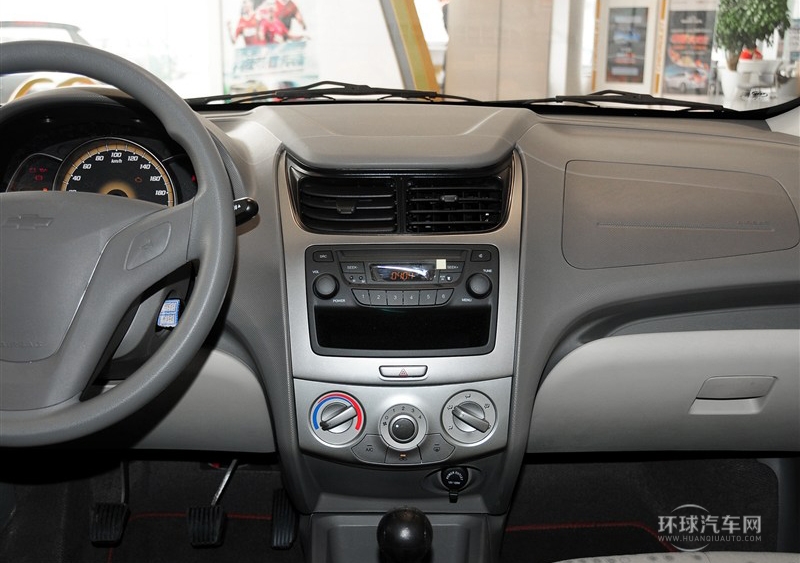 2013款 三廂 1.2L 手動溫馨版