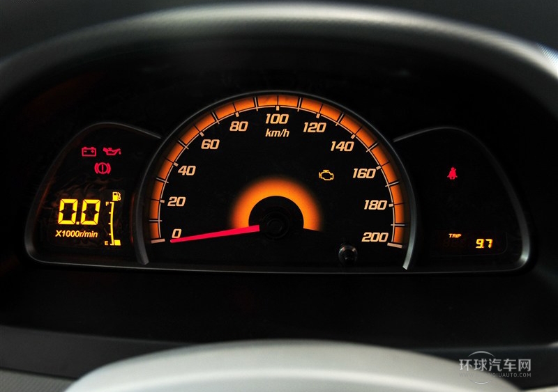 2013款 三廂 1.2L 手動(dòng)溫馨版