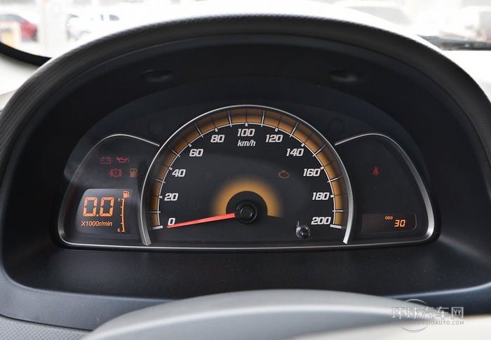 2013款 兩廂 1.2L 手動溫馨版