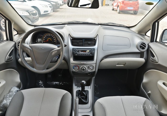 2013款 兩廂 1.2L 手動溫馨版