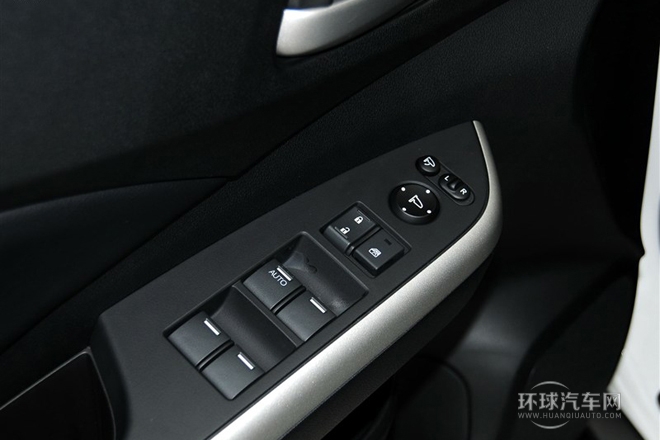 2013款 2.4L 兩驅豪華版