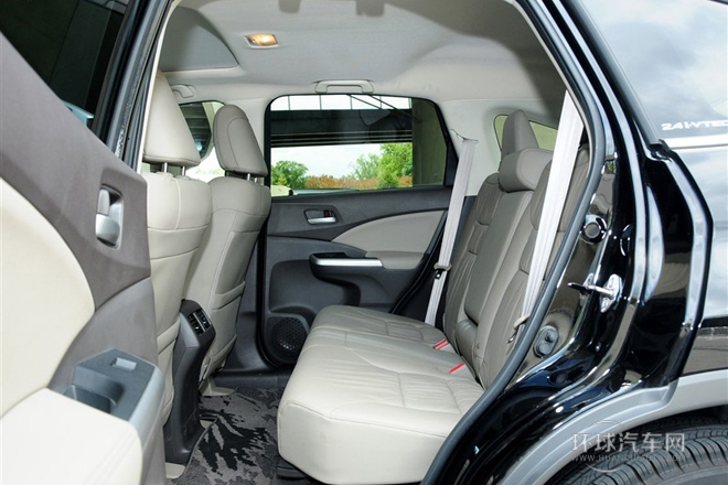 2012款 2.4L 四驅尊貴導航版