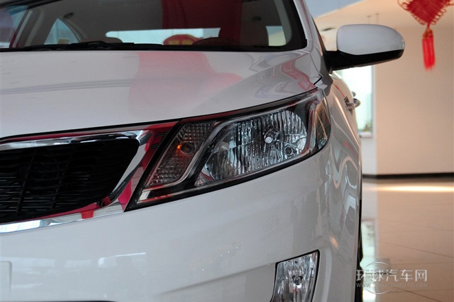 2012款 三廂 1.4L MT GLS紀(jì)念版