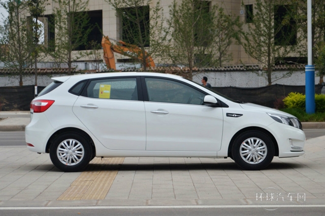 2012款 兩廂 1.4L AT 炫酷紀念版