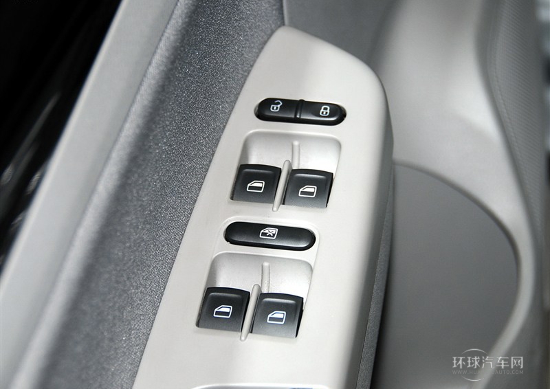 2014款 1.6L 手動時尚型