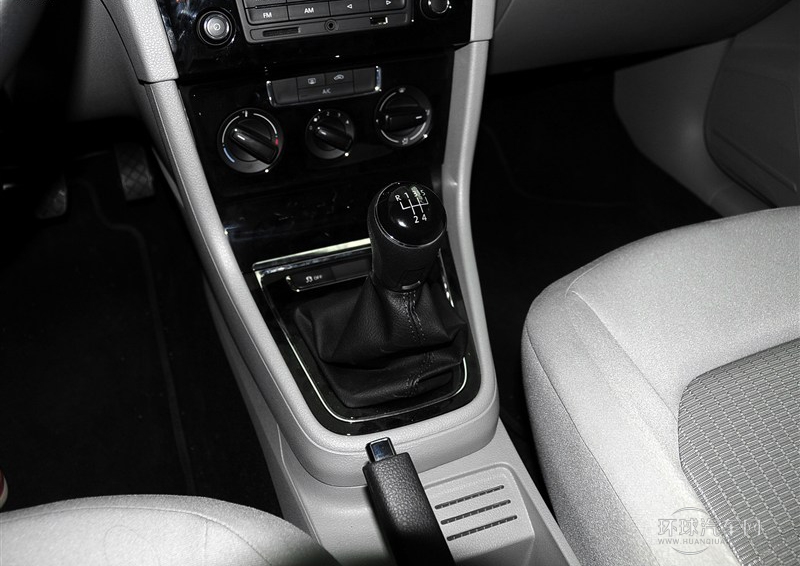 2014款 1.6L 手動(dòng)時(shí)尚型