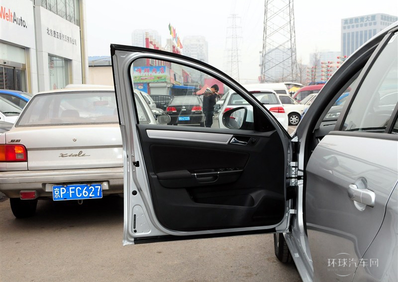 2014款 1.6L 自動時尚型