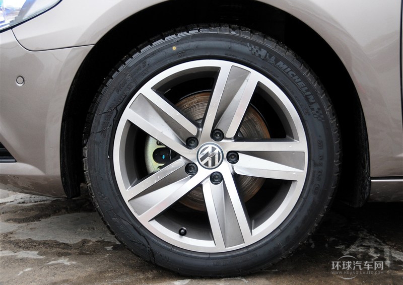 2013款 1.8TSI 豪華型