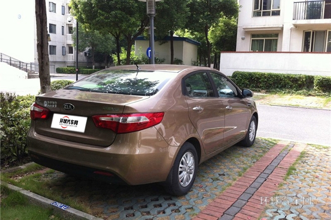 2012款 三廂 1.4L AT TOP紀(jì)念版