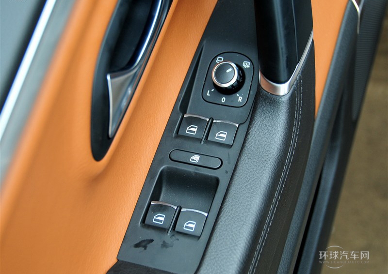 2013款 2.0TSI 至尊型