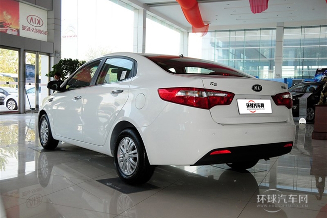 2012款 三廂 1.4L AT GLS紀(jì)念版