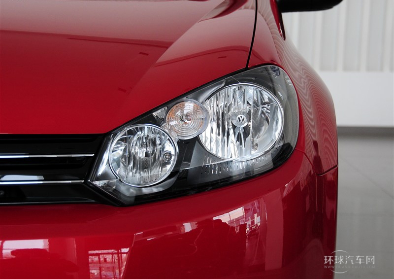 2012款 1.6 自動(dòng)時(shí)尚型