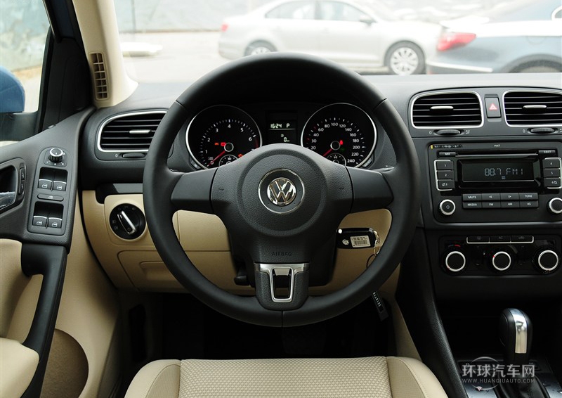 2012款 1.6 自動舒適型