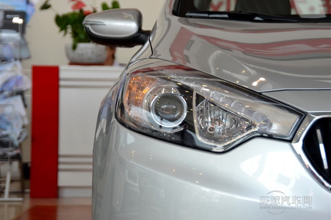 2013款 1.6L 自動Premium