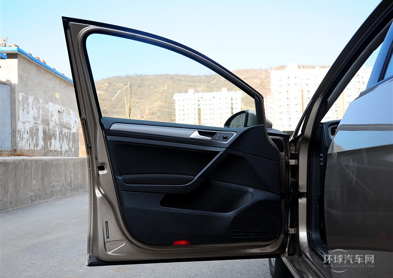 2014款 1.6L 手動時尚型