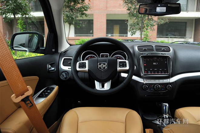 2013款 3.6L 四驅旗艦版