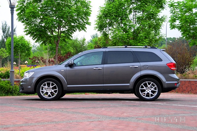 2013款 3.6L 四驅(qū)旗艦版