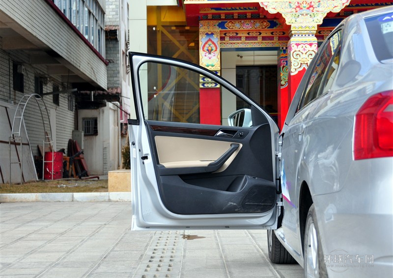 2013款 1.6L 手動豪華型