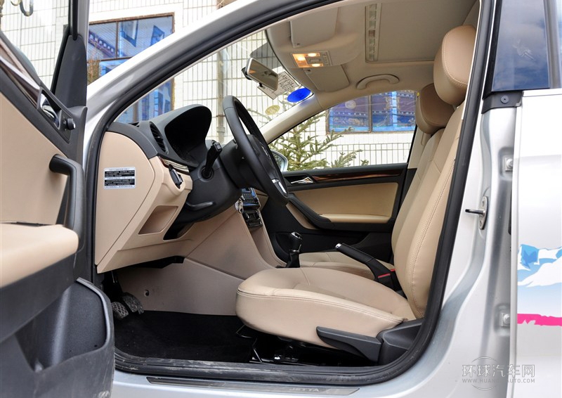 2013款 1.6L 手動豪華型