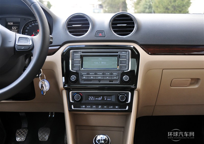 2013款 1.6L 手動豪華型