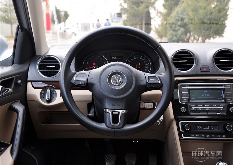 2013款 1.6L 手動豪華型