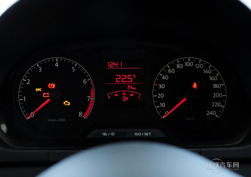 2013款 1.6L 手動時尚型