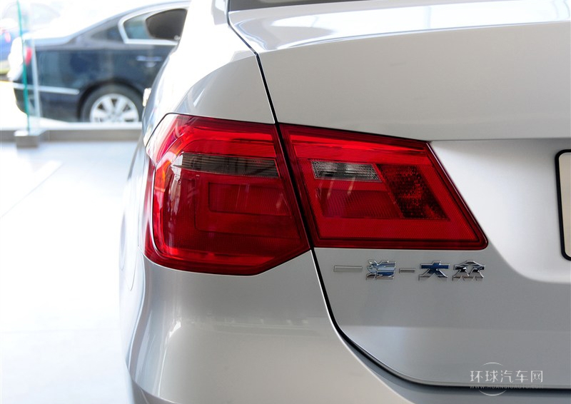 2013款 1.6L 手動時尚型