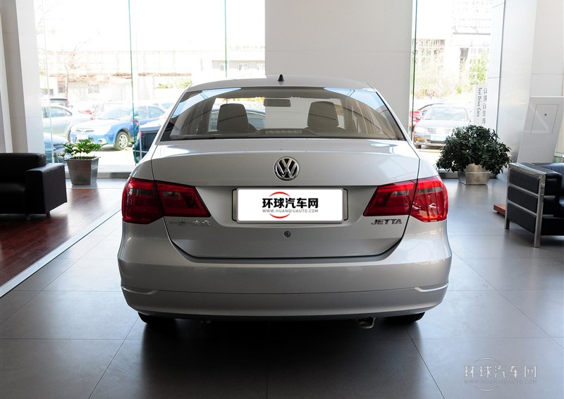 2013款 1.6L 手動時(shí)尚型