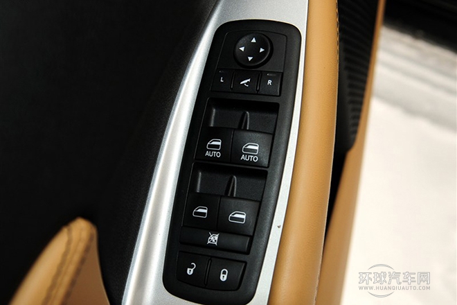 2013款 2.4L 兩驅(qū)尊尚版