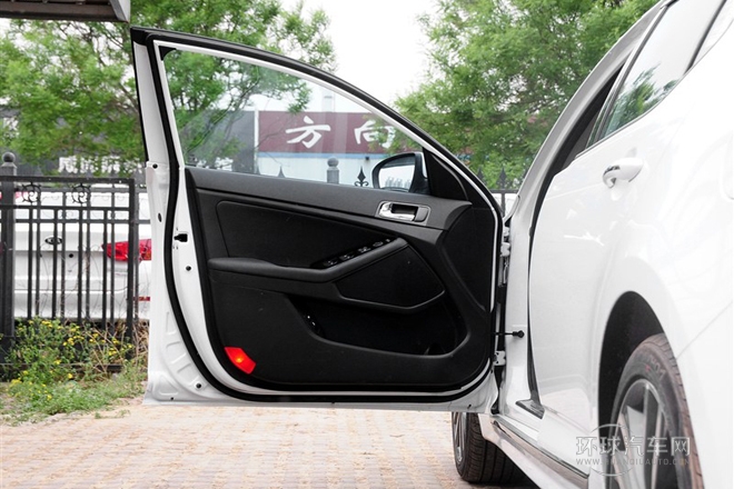 2014款 2.0T AT T-PREMIUM