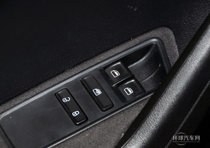 2013款 1.6L 手動舒適型