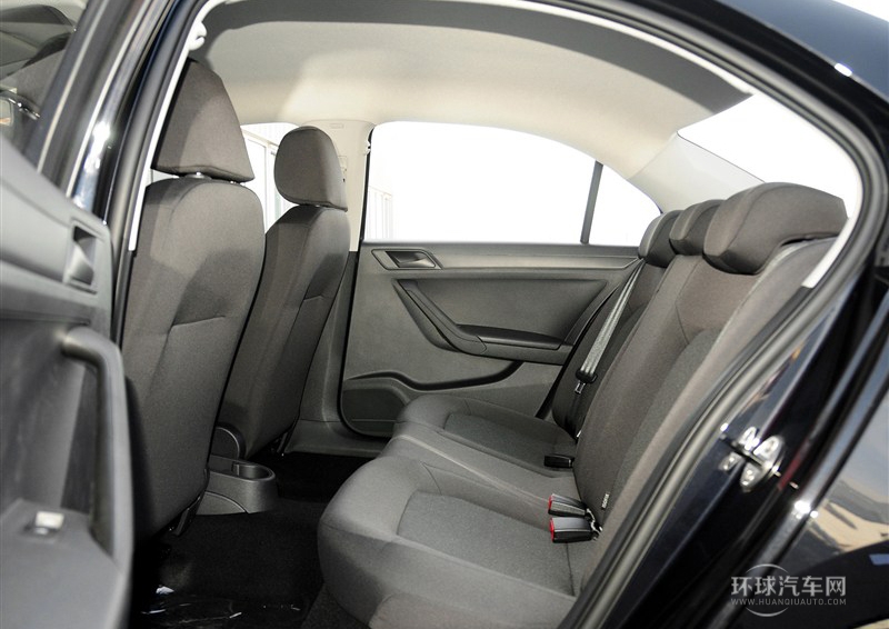 2013款 1.6L 自動時尚型