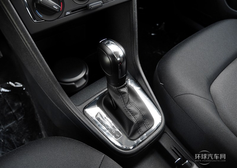 2013款 1.6L 自動時尚型