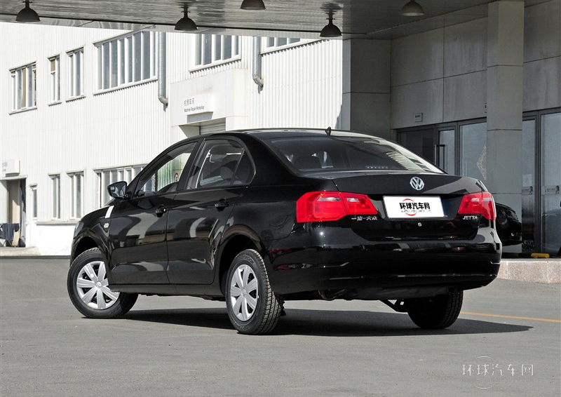 2013款 1.6L 自動(dòng)時(shí)尚型