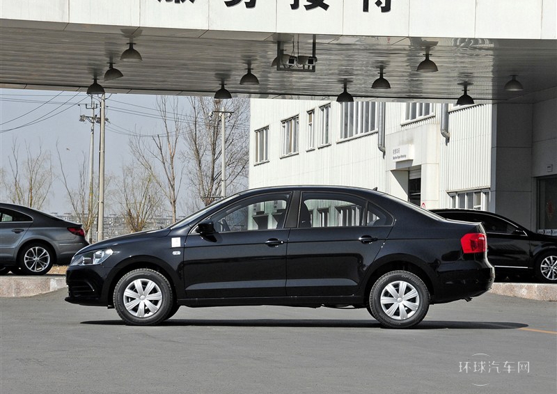 2013款 1.6L 自動(dòng)時(shí)尚型