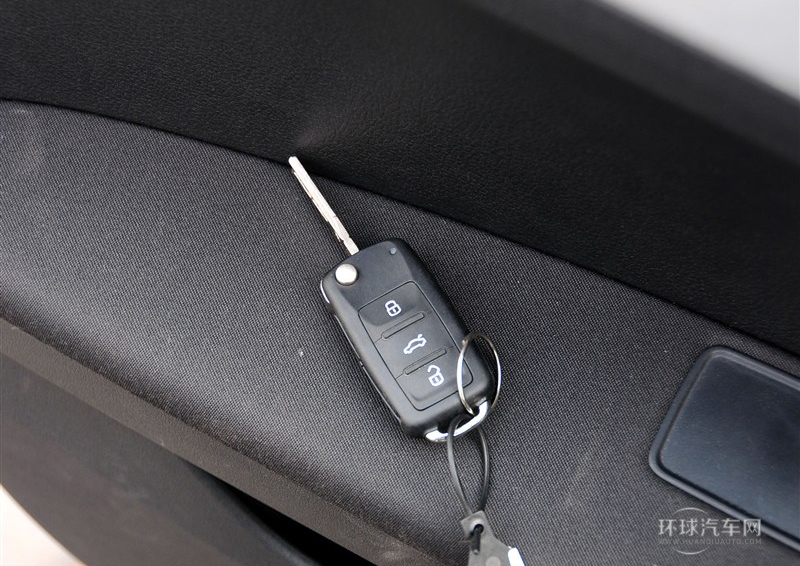 2013款 1.6L 自動舒適型