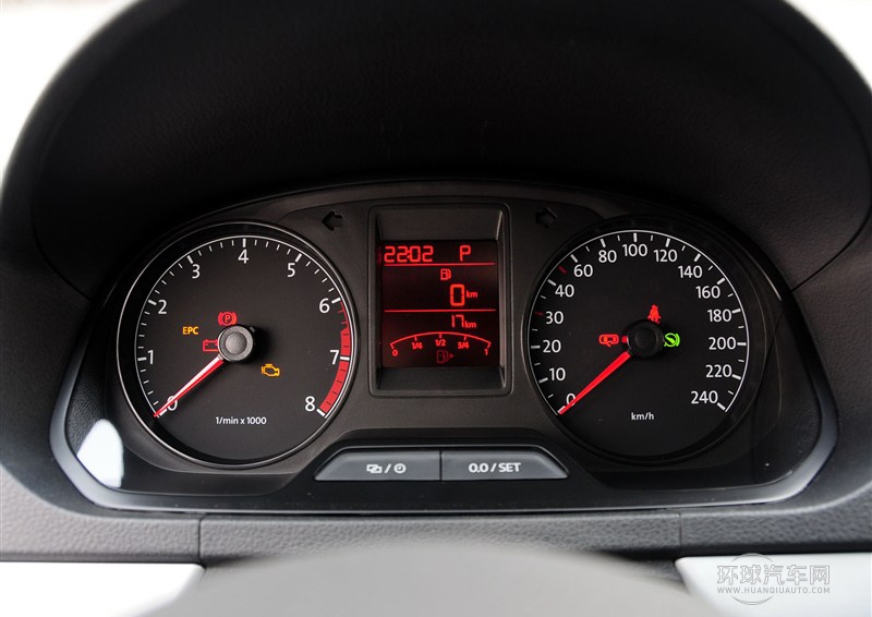 2013款 1.6L 自動(dòng)舒適型