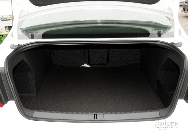 2013款 1.8TSI 豪華型