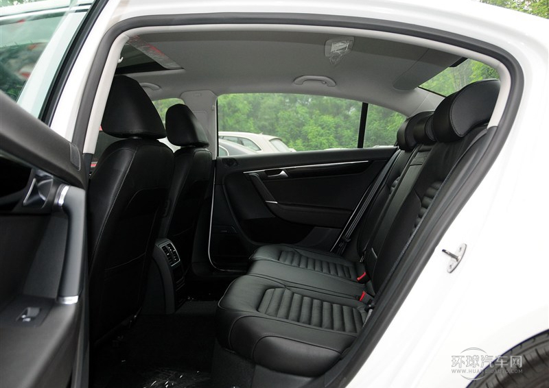 2013款 1.8TSI 豪華型